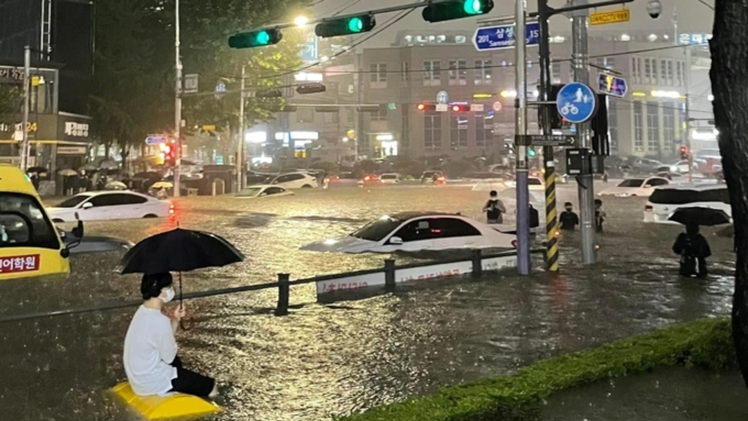 서울엔 ‘폭우’ 전남엔 ‘폭염’ 왜 그럴까?