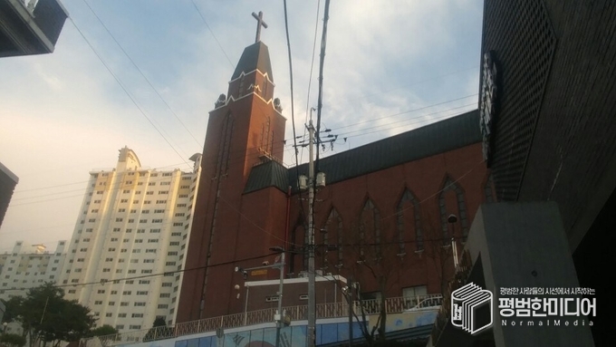 광주광역시 남구에 위치한 모 교회의 모습. (사진=윤동욱 기자)