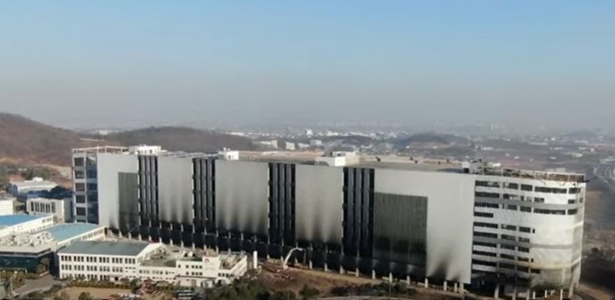 소방관 3명의 목숨을 앗아간 평택 화재 물류센터의 모습. <사진=MBN 캡처>