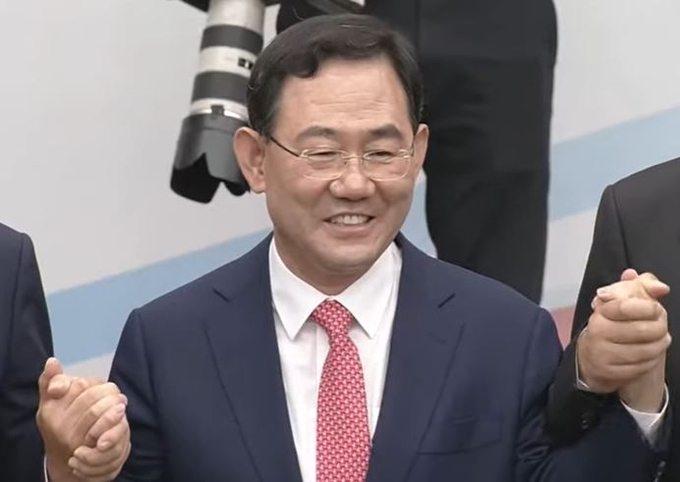 주 원내대표가 위기의 윤석열 정부 하에서 어떤 모습을 보여줄지 주목된다. <사진=SBS 캡처>