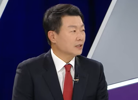 이날 사실상 3대 1로 불리한 토론을 했던 국민의힘 윤희석 선임 대변인의 모습. <사진=MBC 캡처>