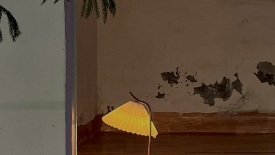 대출이 거절되고 직접 ‘공방’을 꾸몄다